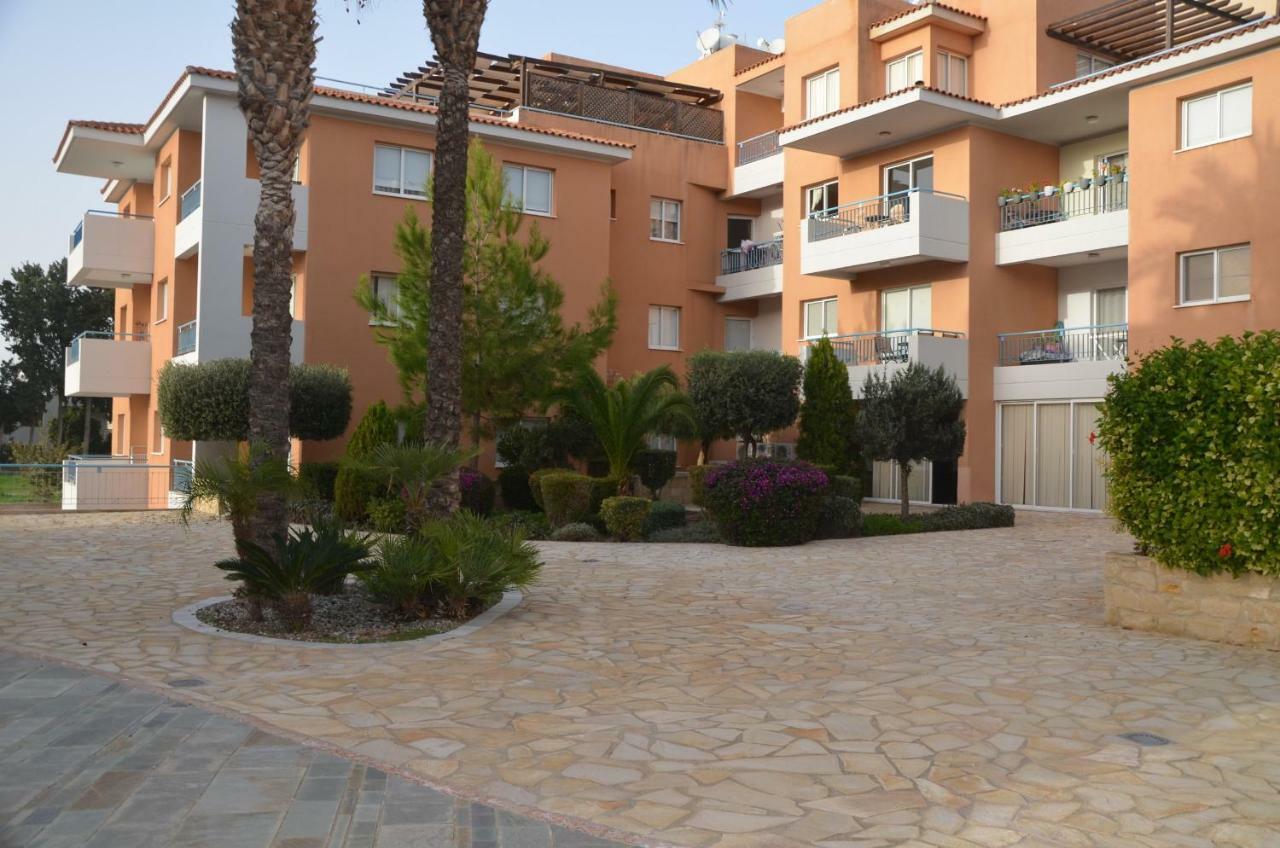 Iris Village Paphos Kültér fotó